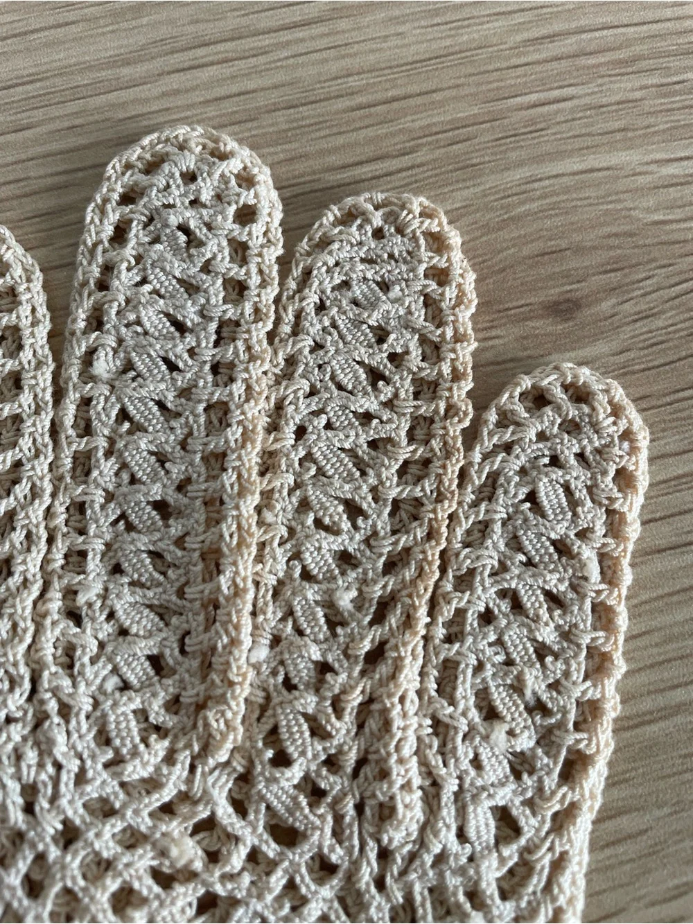 Antique handmade crocheted cotton lace gloves 40s 50s bridal wedding vintage